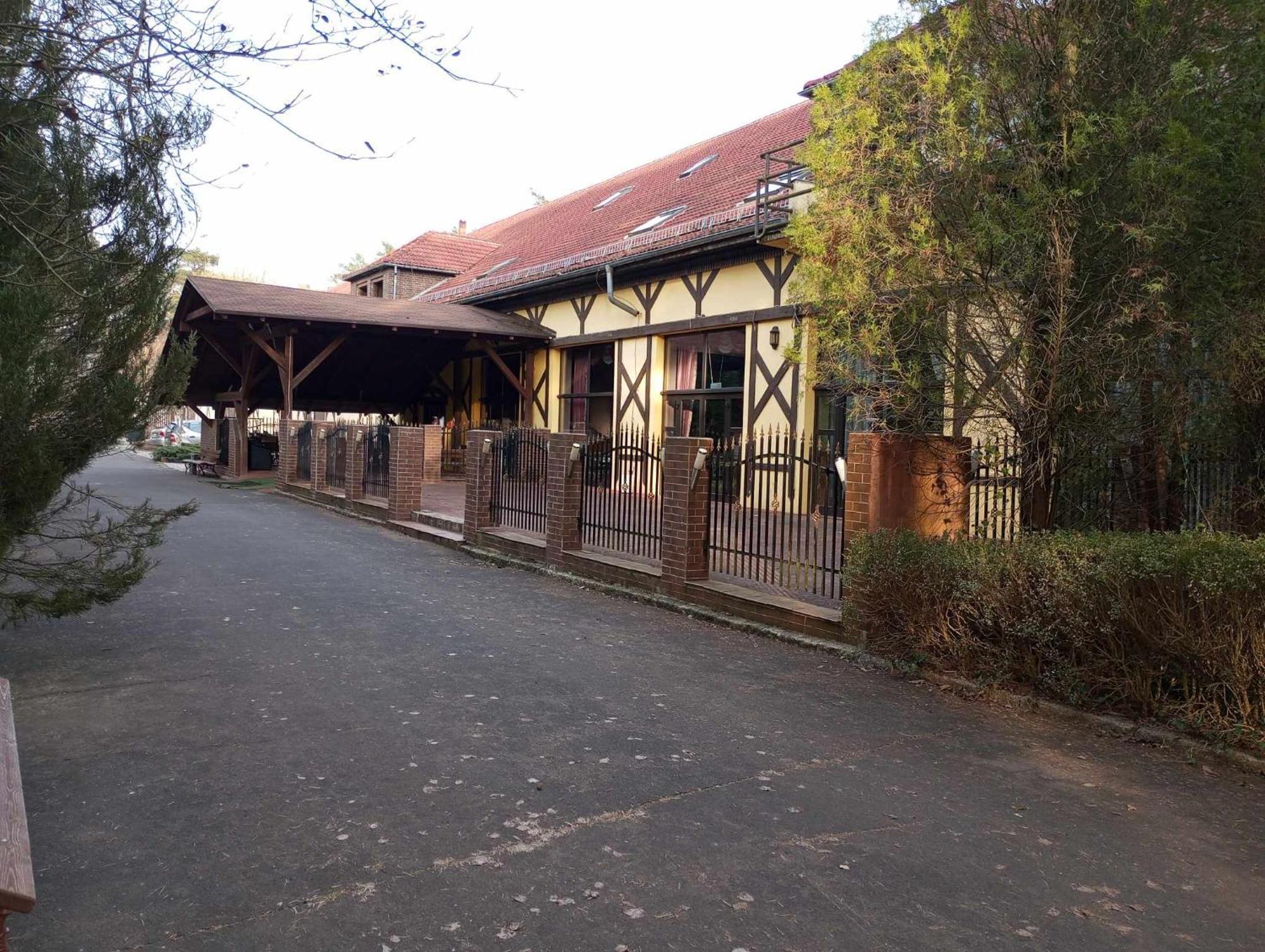 Hotel Keszyca Lesna エクステリア 写真