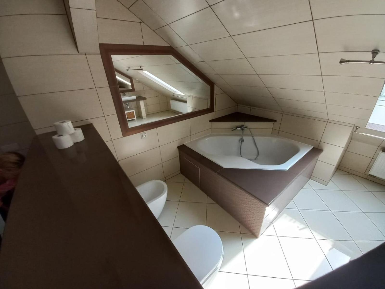 Hotel Keszyca Lesna エクステリア 写真