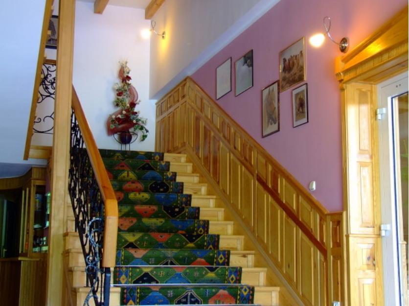Hotel Keszyca Lesna エクステリア 写真